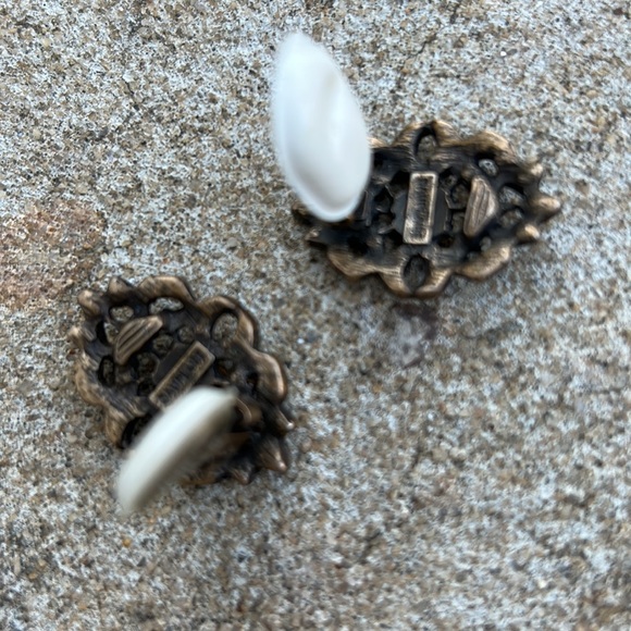 Vintage Bronzed Art Deco Inspired Clip On Earrings - Picture 6 of 6